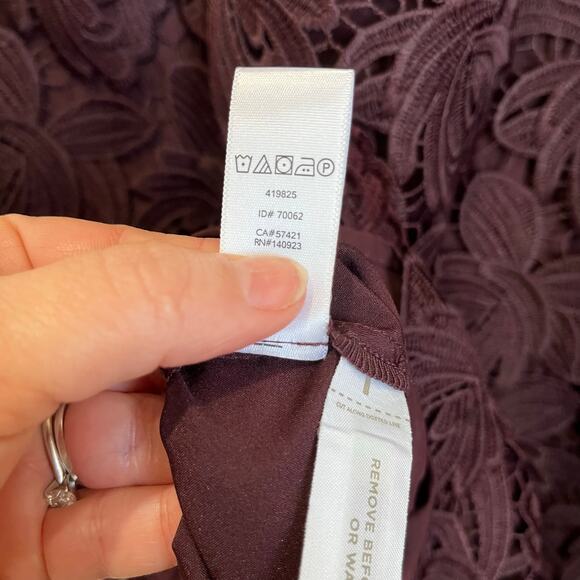 Loft Floral Guipure Lace Lined Burgundy Red Sheer Trim Shift Dress Sz 10P - Picture 5 of 6